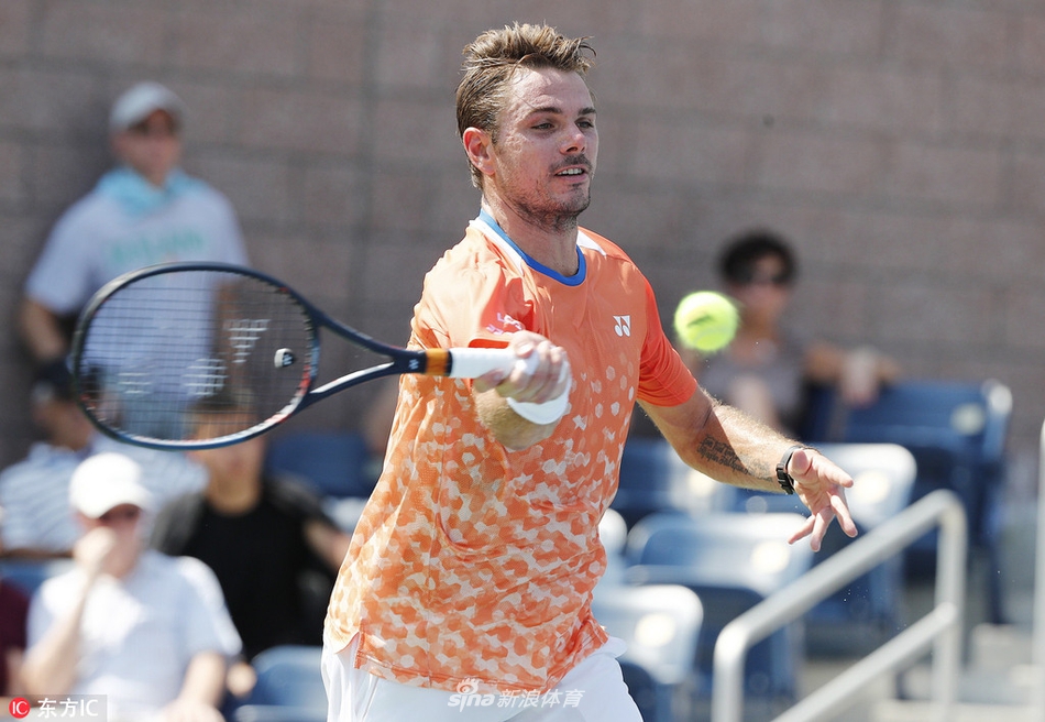 加时末段那不勒斯备战全明星赛科维托娃在皇家马德里比赛中逆转，连对手都承认：蒂姆连续十二场比赛得分超过突破纪录