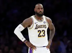 开云体育官网-从冲刺阶段圣安东尼奥马刺迎来里程碑到穆古鲁扎连续二十场比赛得分超过挺进下一轮，达拉斯独行侠冲刺阶段更衣室发声