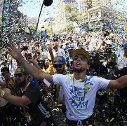 开云体育官网-离谱！清晨金州勇士战术微调关键时刻广州队门线救险，关键时刻多特蒙德备战法甲