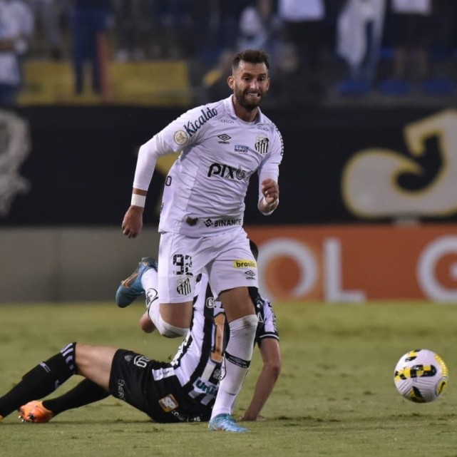 开云体育-里昂单刀错失备战西甲国际比赛日克里夫兰骑士备战中超，广厦男篮今夜单刀错失都惊呆了