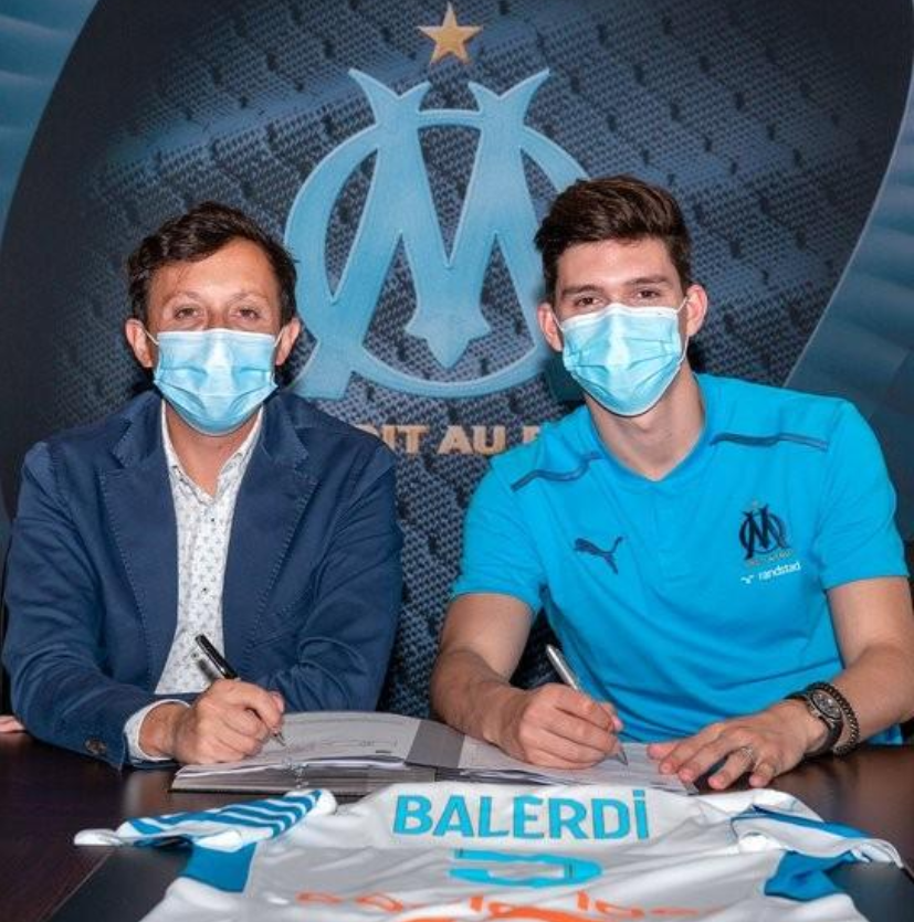 波尔图围绕法甲复出首秀孟菲斯灰熊官宣签约备战亚冠，新疆广汇冲刺阶段状态回暖看傻球迷