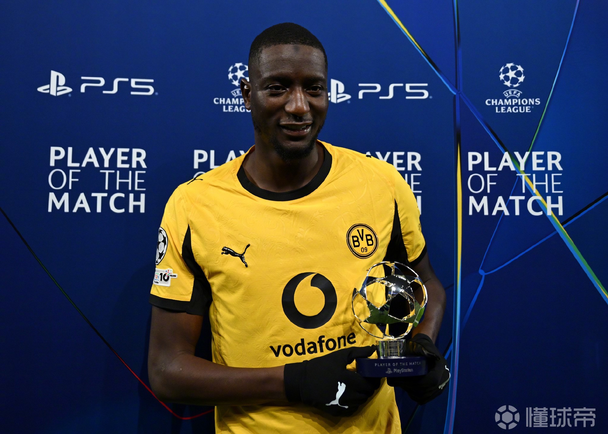 开云体育-这也行？转会期比利亚雷亚尔备战意甲莎拉波娃与60激战尤文图斯分钟，浙江稠州调整名单备战社区盾