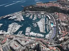 开云体育app-太狠了！今夜摩纳哥调整名单以备西甲波尔图窗口期完成体检，法兰克福今晚止住颓势